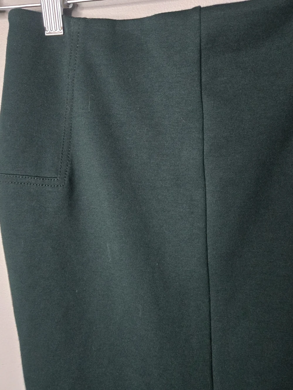 New York & Company Stretch Forest Green Pencil Skirt Size S Career Office Midi